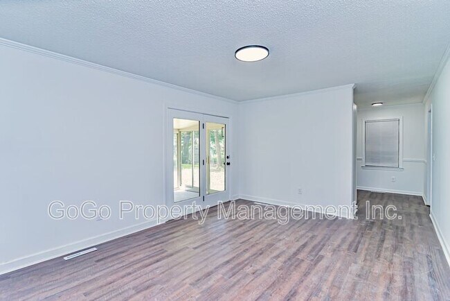 Foto del edificio - 200 Lanewood Dr