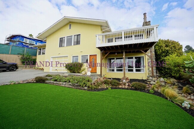 Foto del edificio - Bright and Inviting 4BR Home Minutes from ...