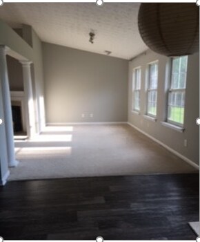 Foto del edificio - 5418 Wicklander Dr