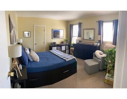 Foto del edificio - 717 Washington St