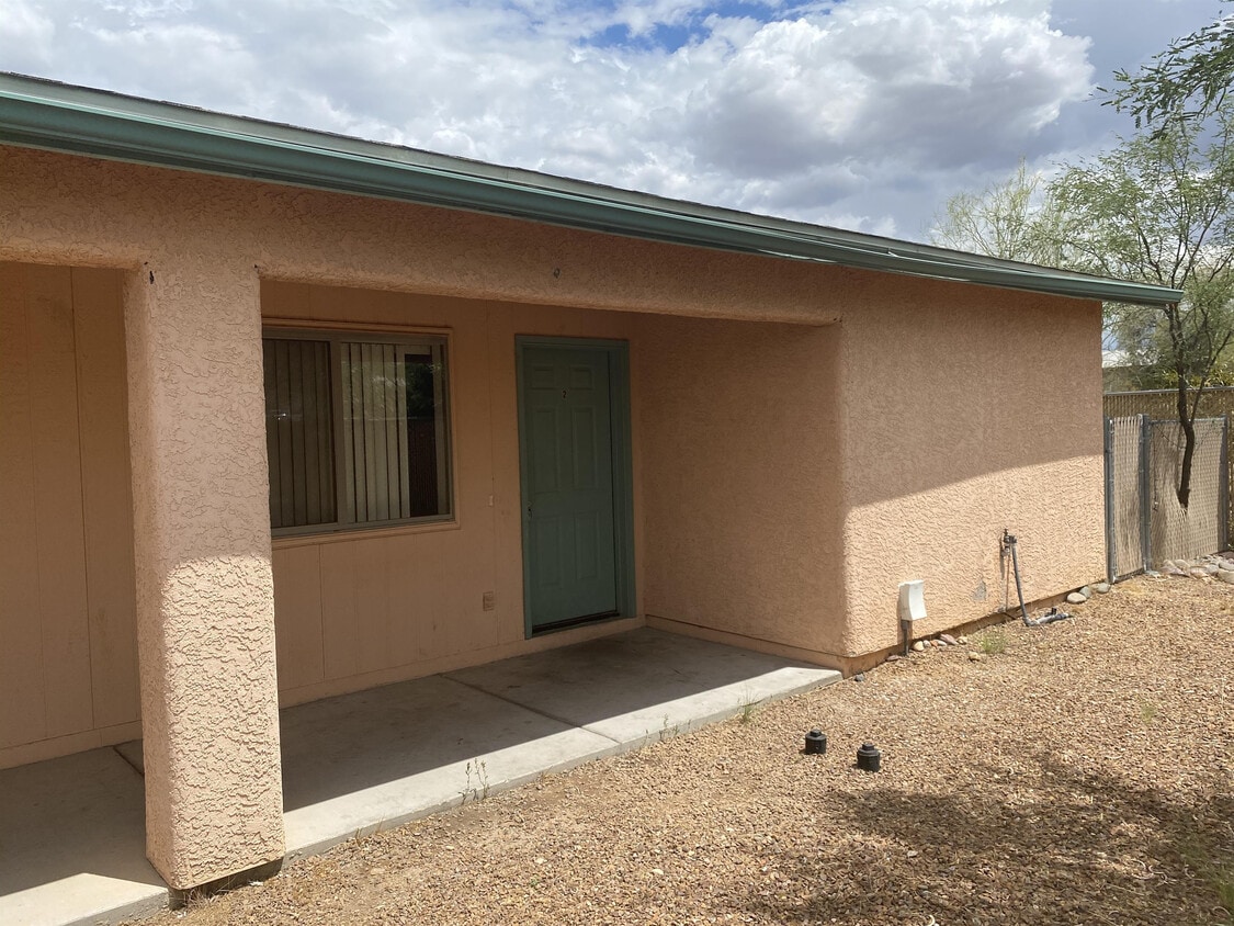 3669 S Camino Seco, Tucson, AZ 85730 Townhome Rentals in Tucson AZ