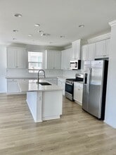 Building Photo - 2538 Wild Rose St