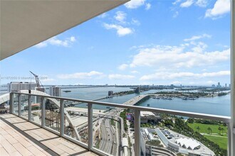 Building Photo - 1100 Biscayne Blvd