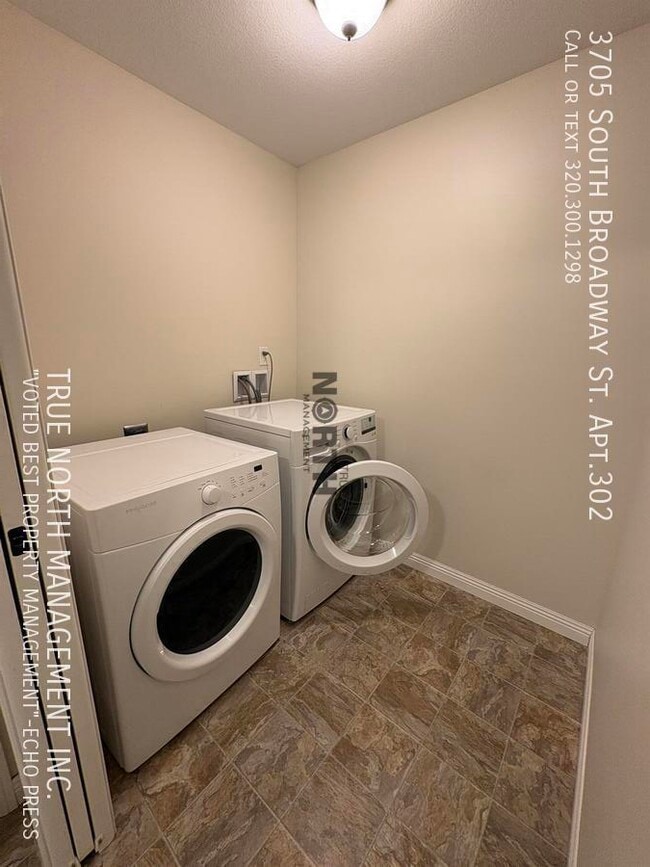 Foto del edificio - 3705 S Broadway St