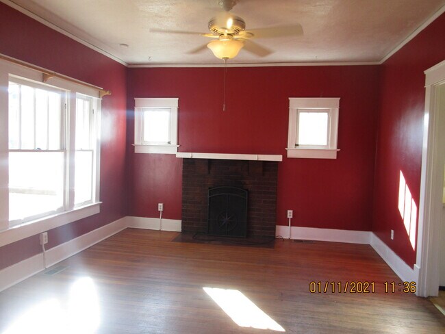 Foto del edificio - 123 Maple St SE