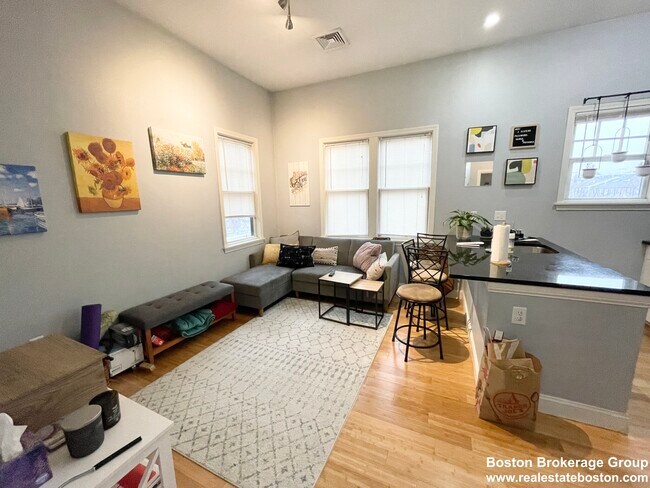 Foto del edificio - 195 West Third St. Unit 5