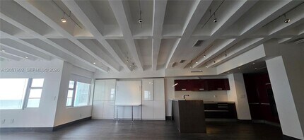 Building Photo - 5255 Collins Ave