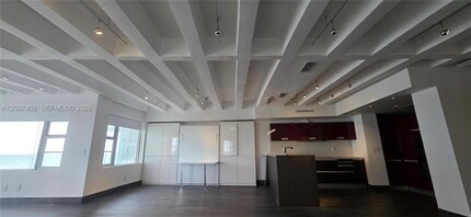 Building Photo - 5255 Collins Ave