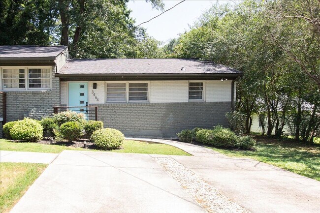Building Photo - Beautifully Renovated 2bd/1ba on Quiet Str...