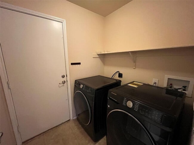 Building Photo - 1409 Coriander Dr