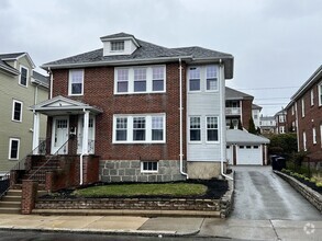 Building Photo - 56 Chelmsford St