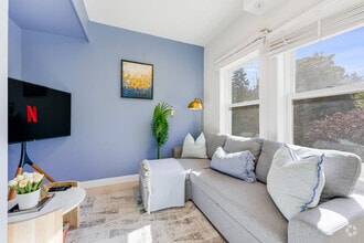 Building Photo - 1425 Haro St