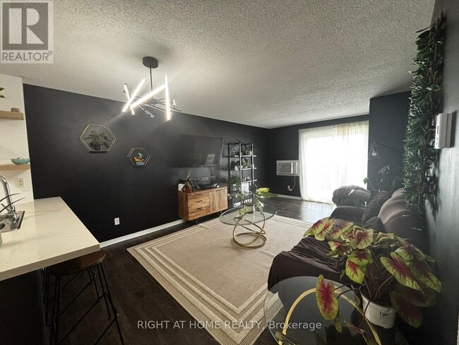 Building Photo - 91 Aspen Springs Dr