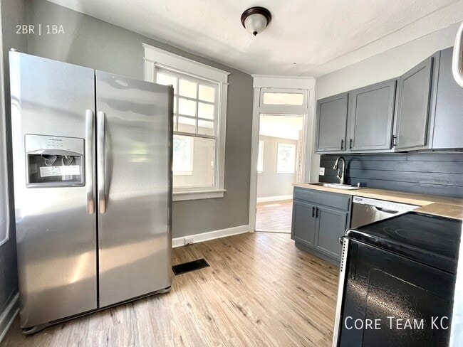 Building Photo - Westside 2 Bedroom House for Rent
