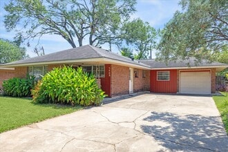 Building Photo - 5409 Libbey Dr