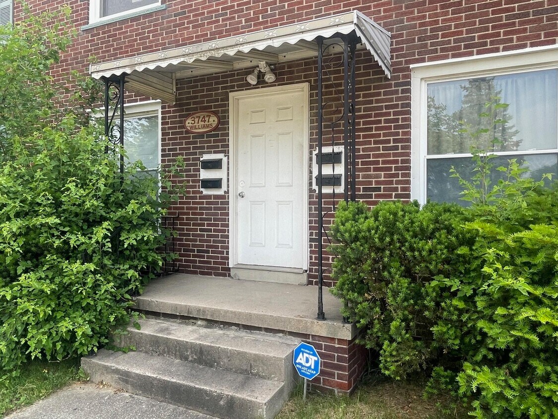 3747 Williams St, Wayne, MI 48184 Room for Rent in Wayne, MI