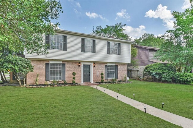Foto del edificio - 7003 Huntbrook Dr