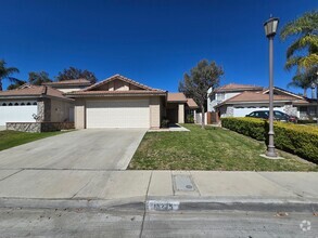 Building Photo - 19275 Foxtail Ln