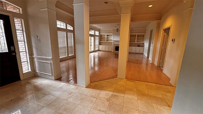 Foto del edificio - 4067 Heathersage Dr