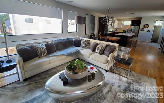 Foto del edificio - 1006 Greenleaf Ave