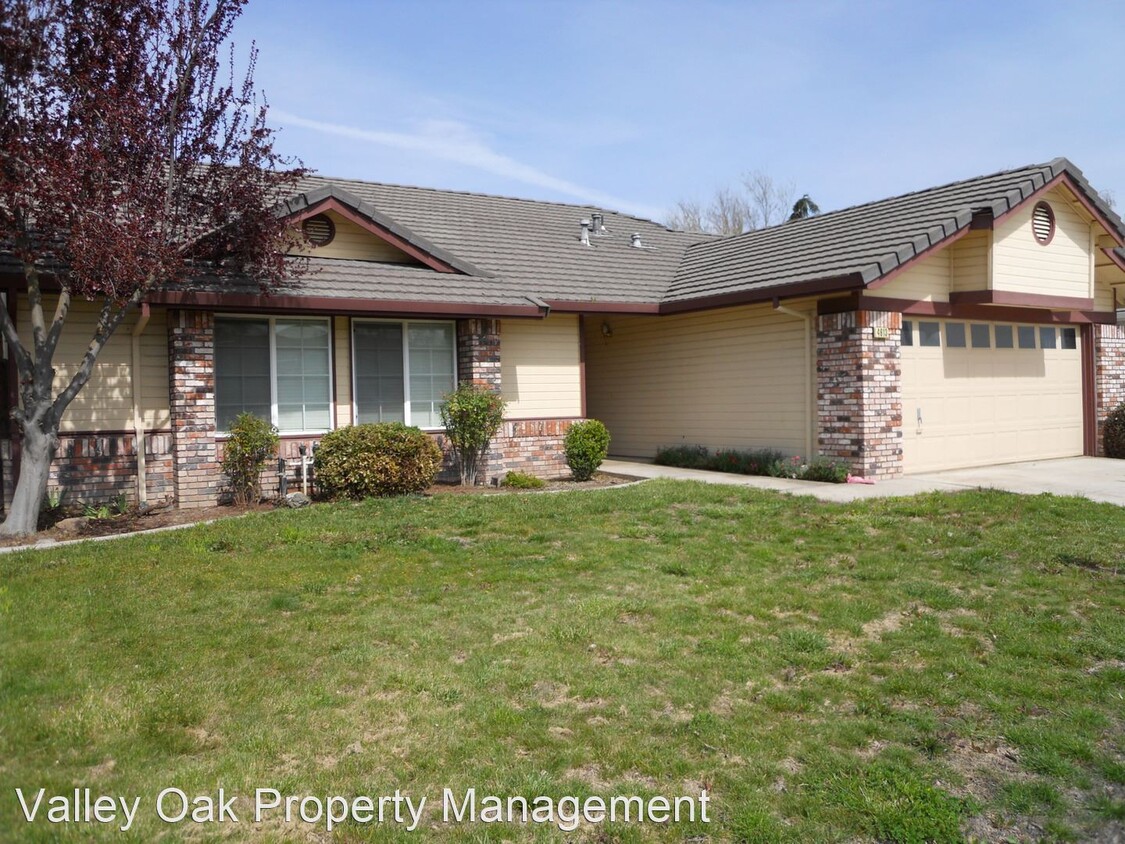 Primary Photo - 3 br, 2 bath House - 4613 Endicott