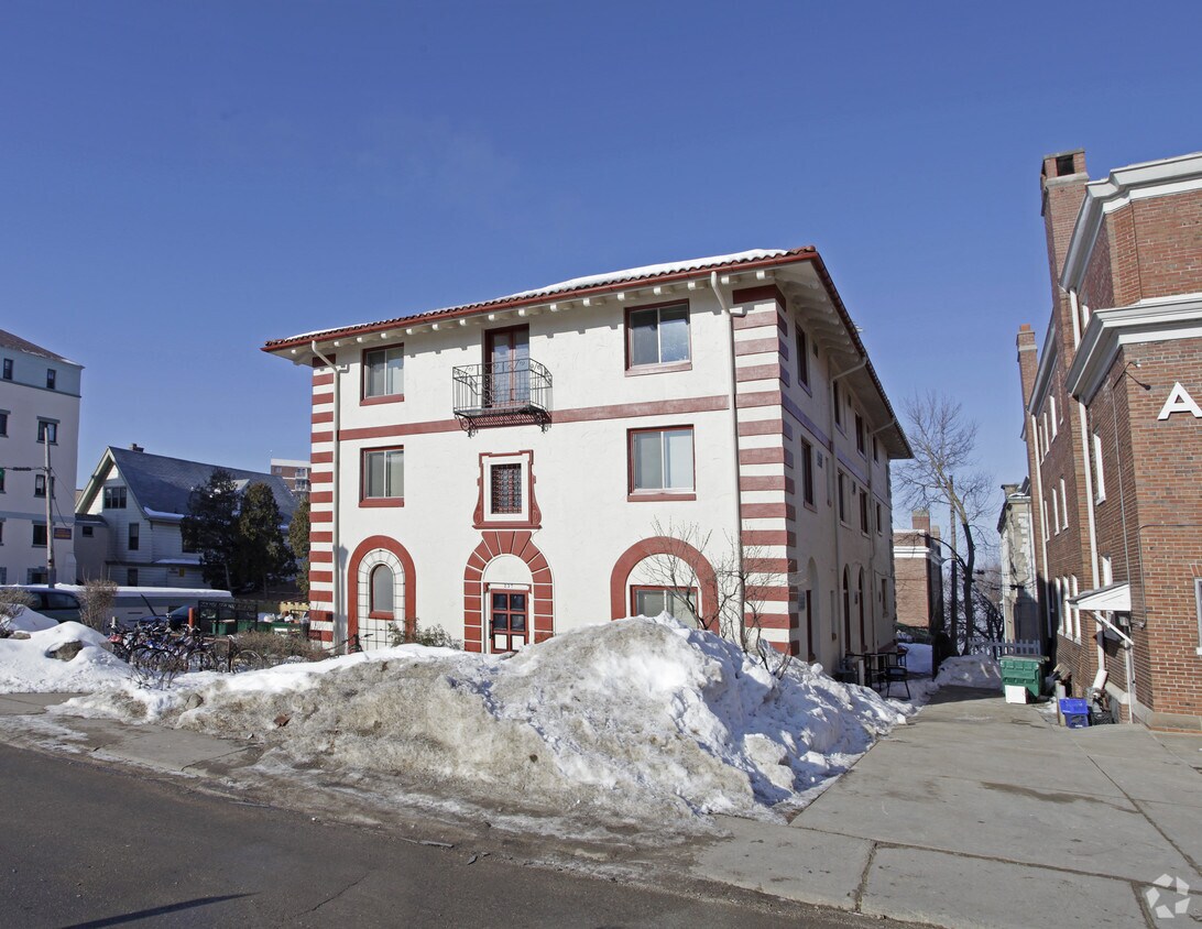 Building Photo - 237 W Lakelawn Pl