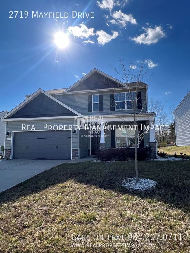 Building Photo - 2719 Mayfield Dr