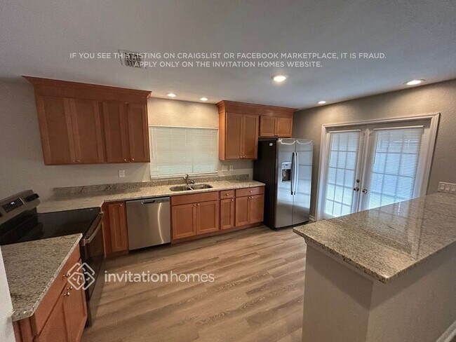 Foto del edificio - 548 Oak Creek Dr