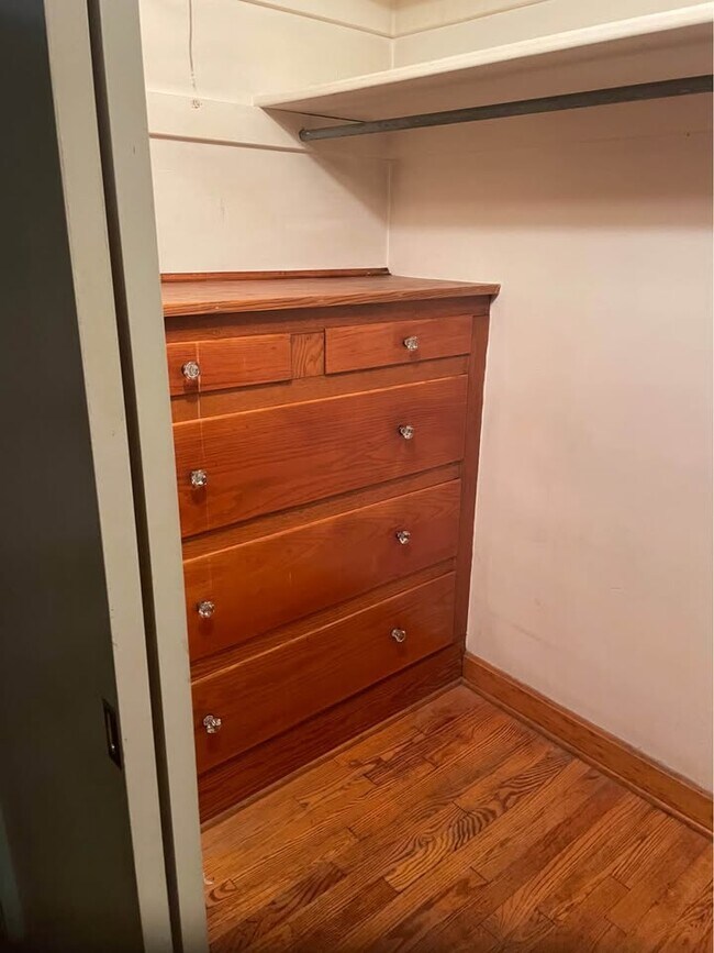 Foto del edificio - 320 Kenilworth Ave NE