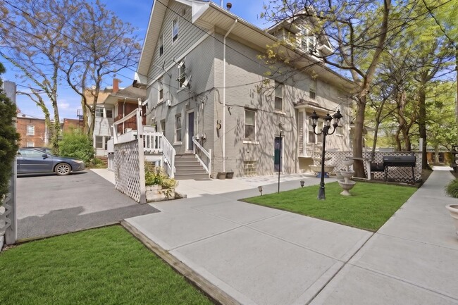 Interior Photo - The Clifton Boulevard Portfolio