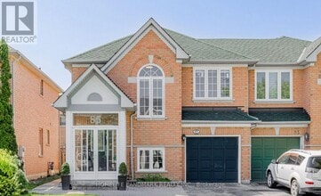 Building Photo - 85 Nahanni Dr