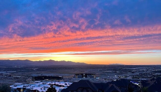 Foto del edificio - MILLION DOLLAR VIEWS OF SALT LAKE VALLEY W...