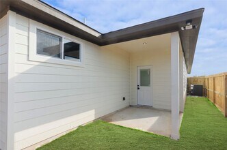 Building Photo - 327 Rd 5840