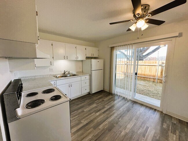 Building Photo - Welcome Home!