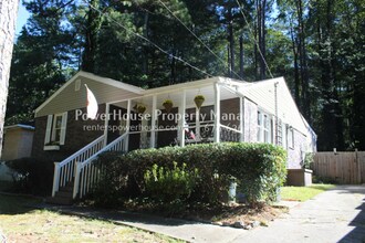 Building Photo - 4017 Doral Dr