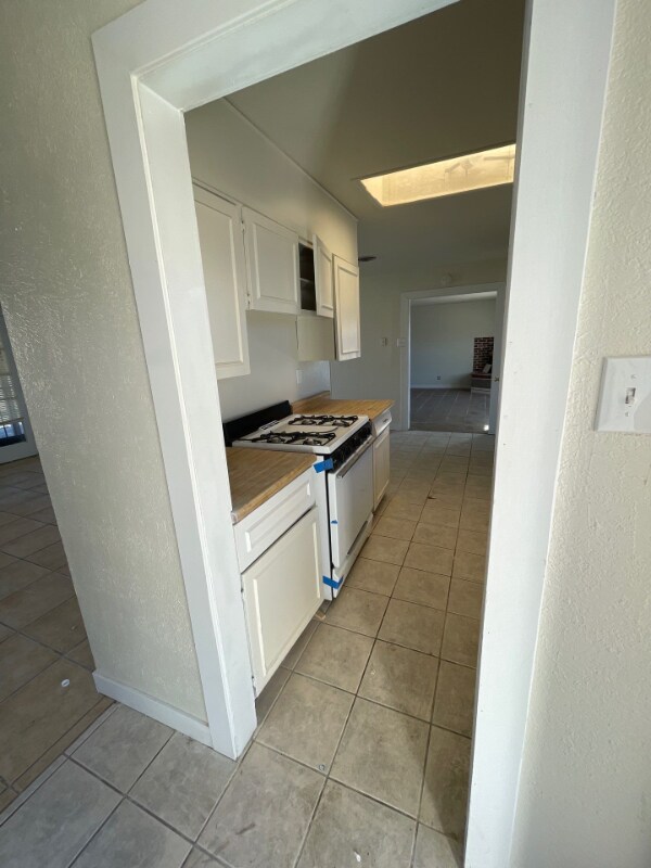 Foto del edificio - 3405 Olympic Ave