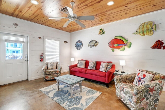 Building Photo - 2120 Eleventh Street-SI ID1023198P