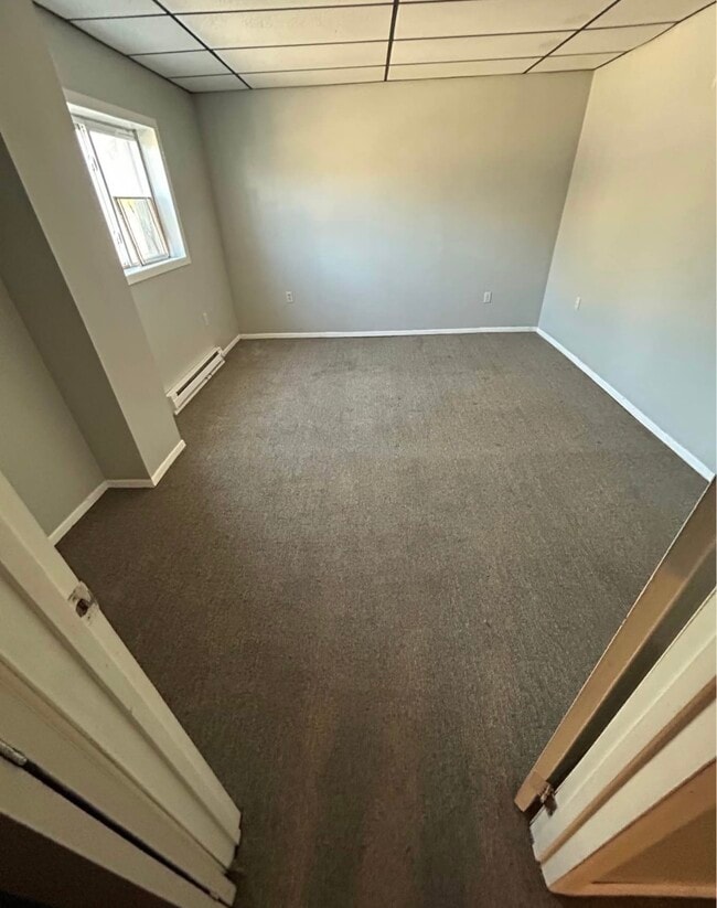 bed 1 - 825 Wood St
