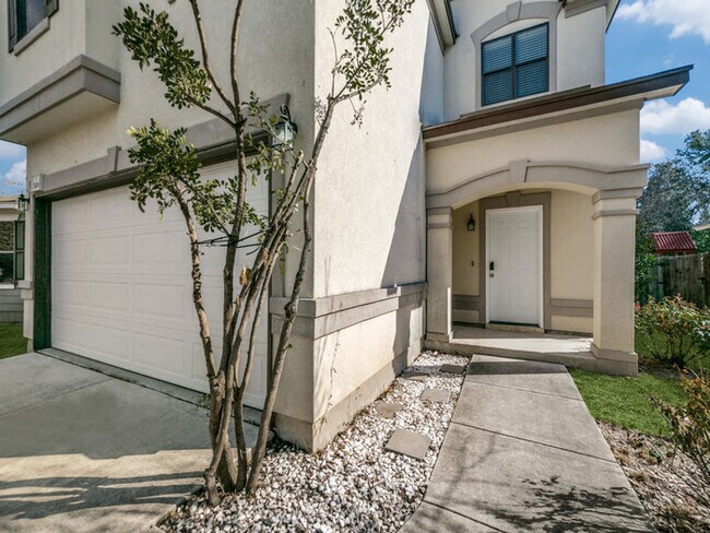 Building Photo - San Antonio, TX - House - $1,795.00 Availa...