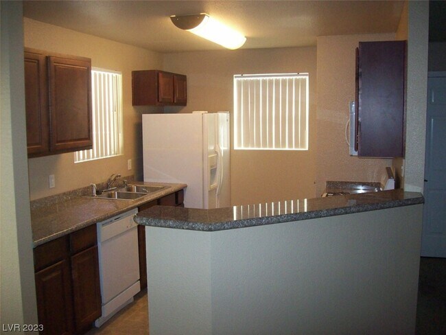 Building Photo - 2801 N Rainbow Blvd