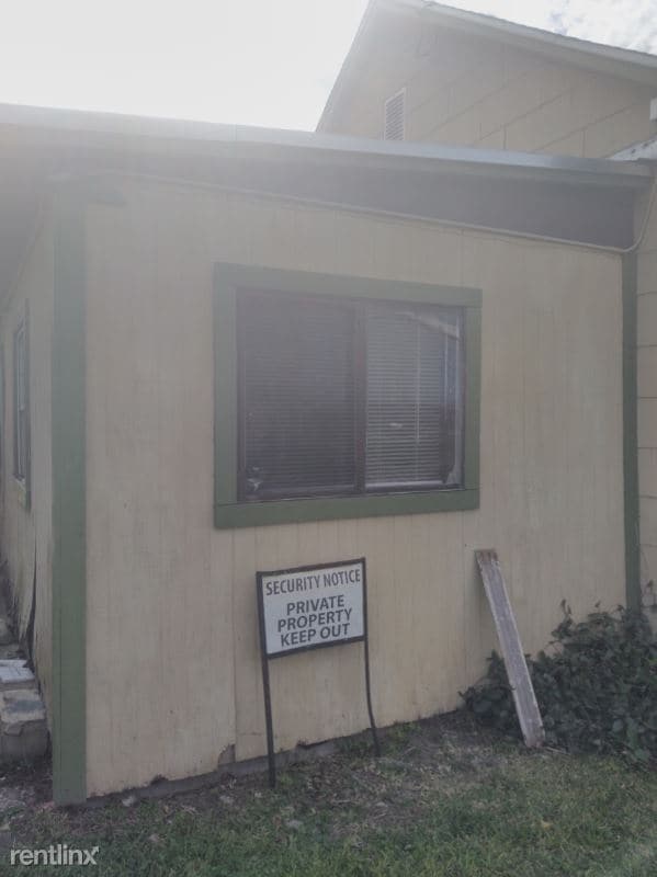 Building Photo - 3 br, 2 bath House - 101 Senecio St