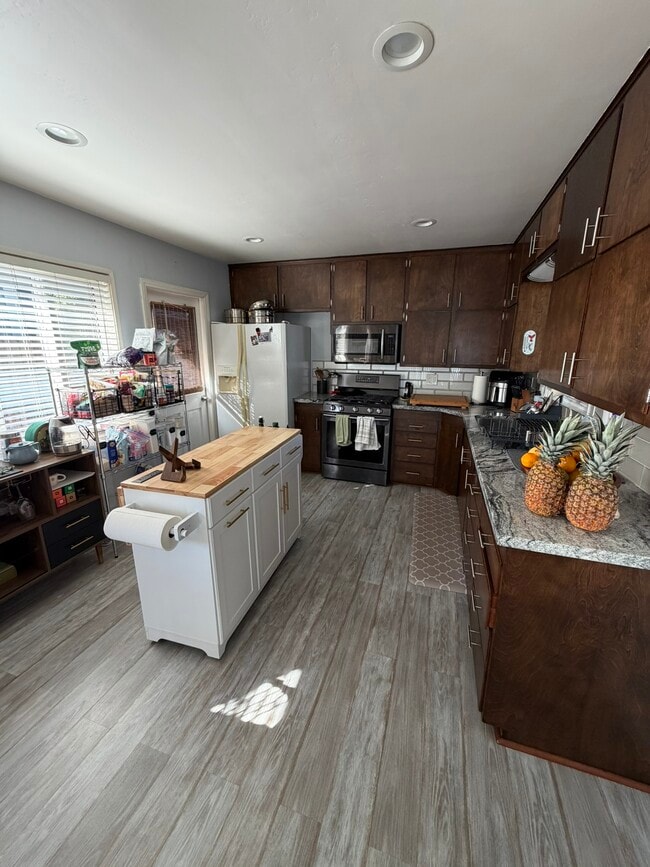 Foto del edificio - 3053 Greyling Dr