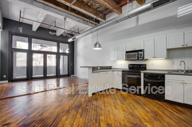 Foto del edificio - 421 S Main St