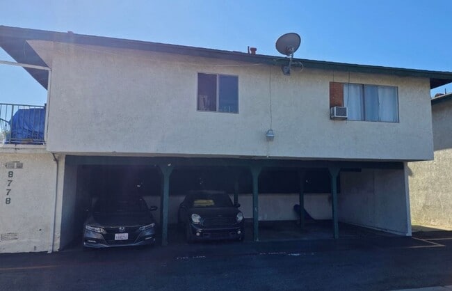 Building Photo - 8778 Lomita Dr