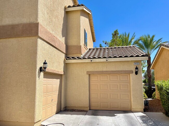 Foto del edificio - 9493 Alma Ridge Ave