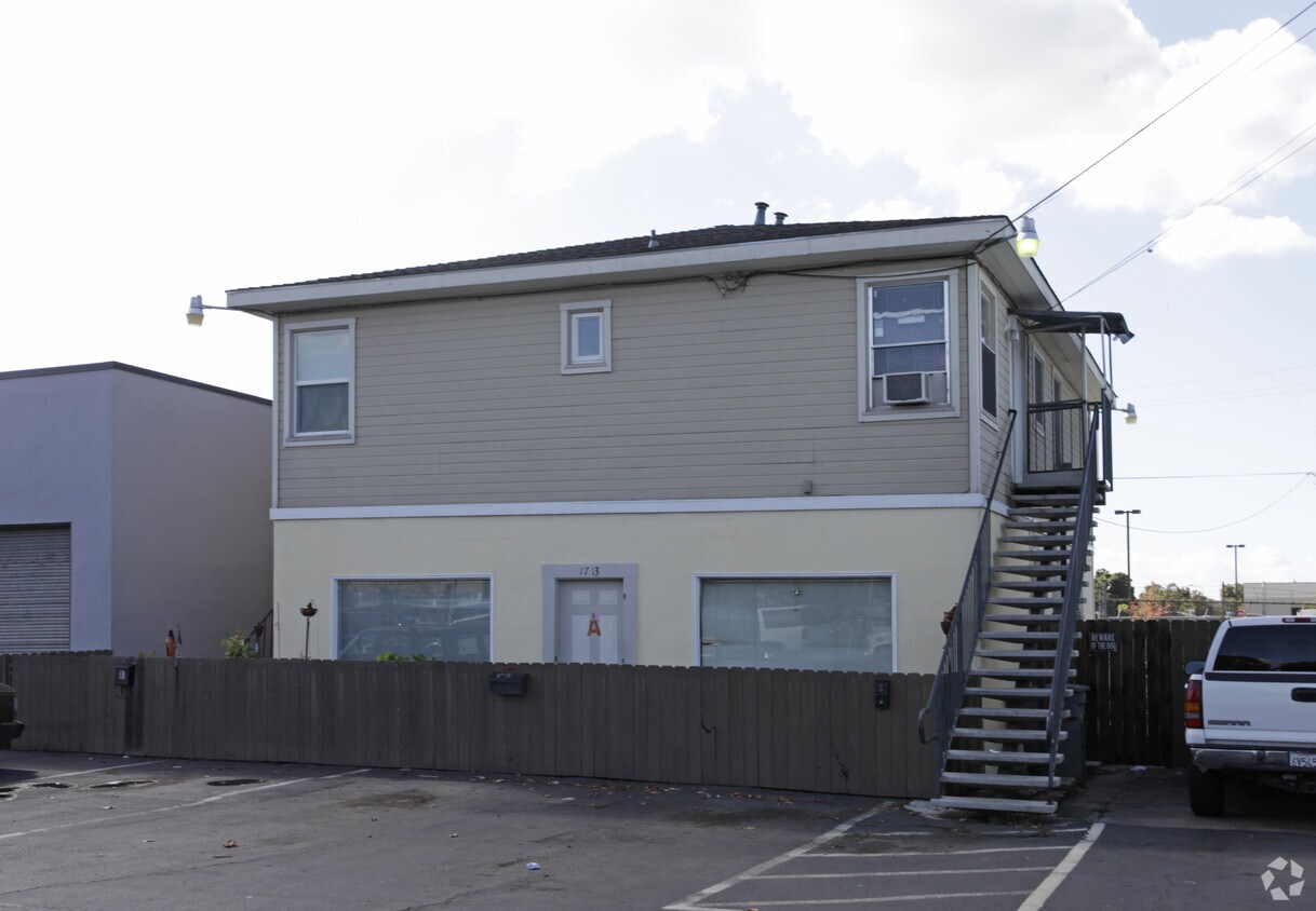 Foto principal - 1713 Broadway St