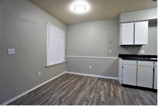 Windsor Gardens Apartments photo'
