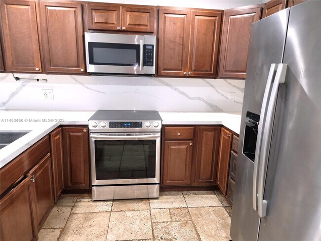 Foto del edificio - 12450 SW 203rd St