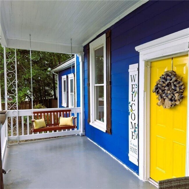Foto del edificio - 3435 Hillcrest Rd
