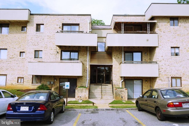 Foto del edificio - 3926 Rolling Rd